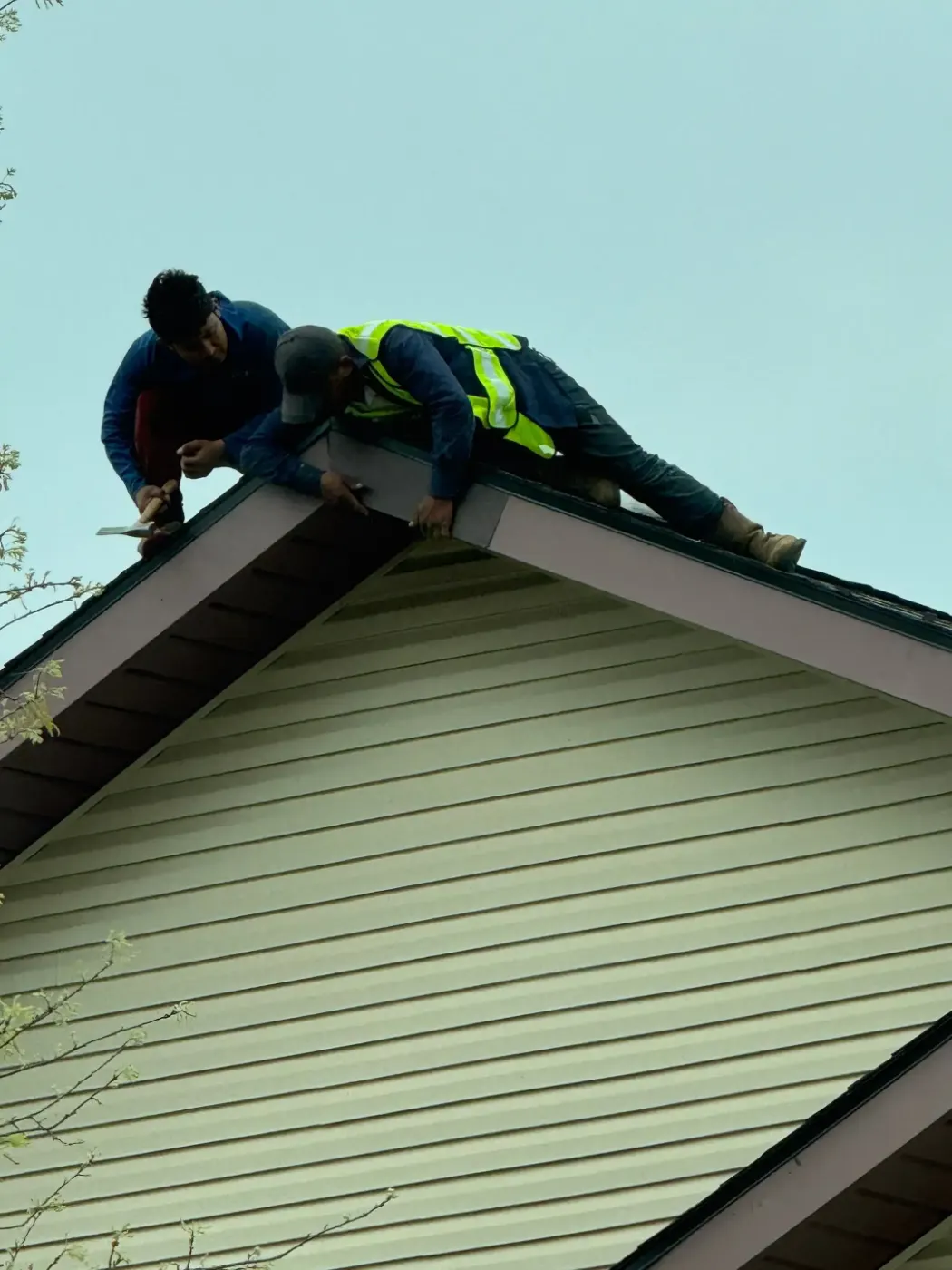 Tarping and dry-in on a Lebanon commercial roof