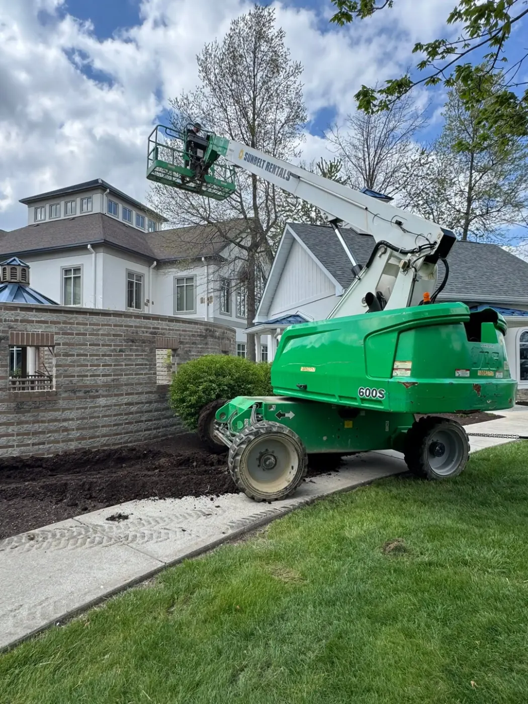 Manufacturer-certified roof installation in Lebanon