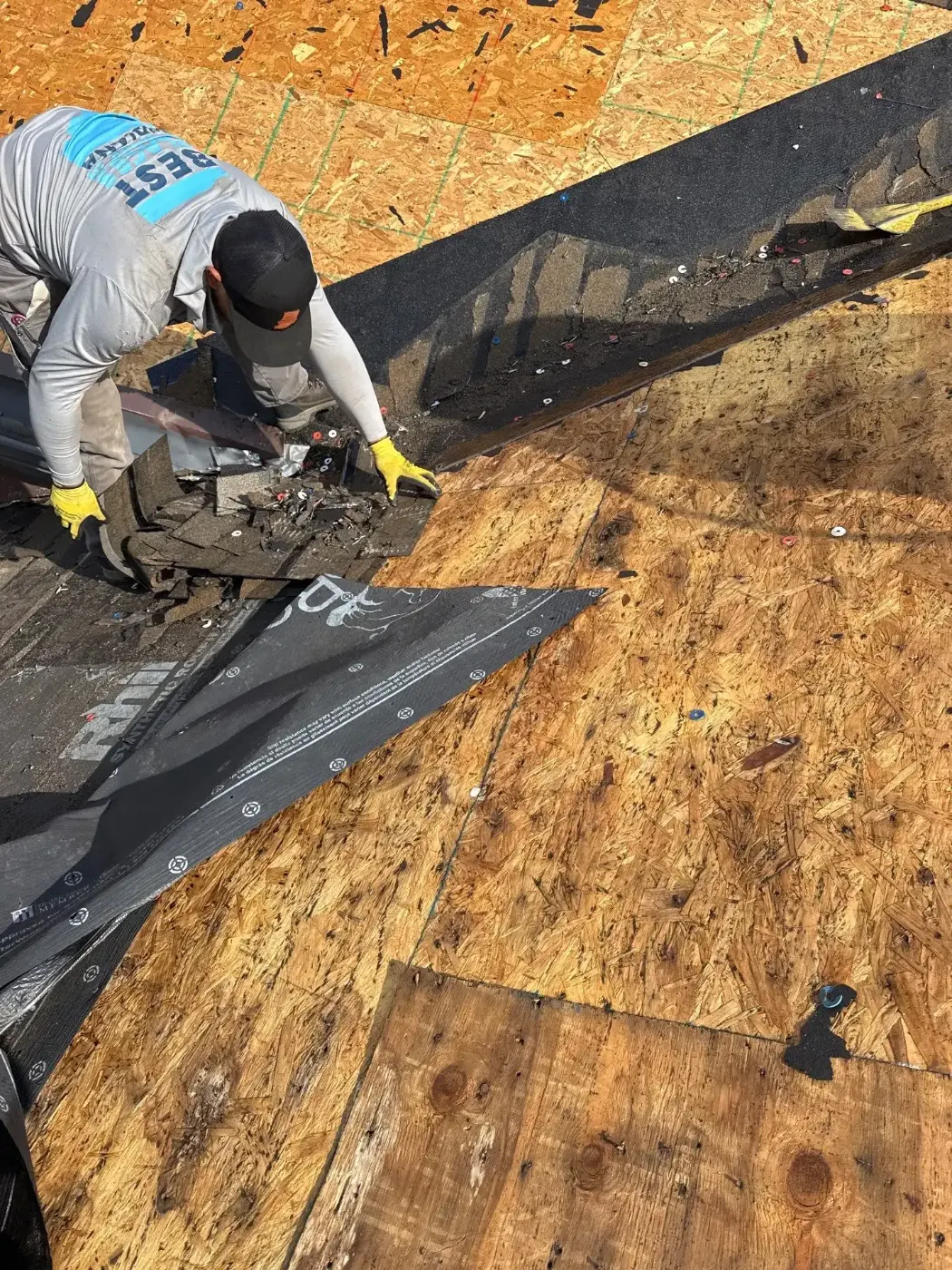 Tarping and dry-in on a Lebanon commercial roof
